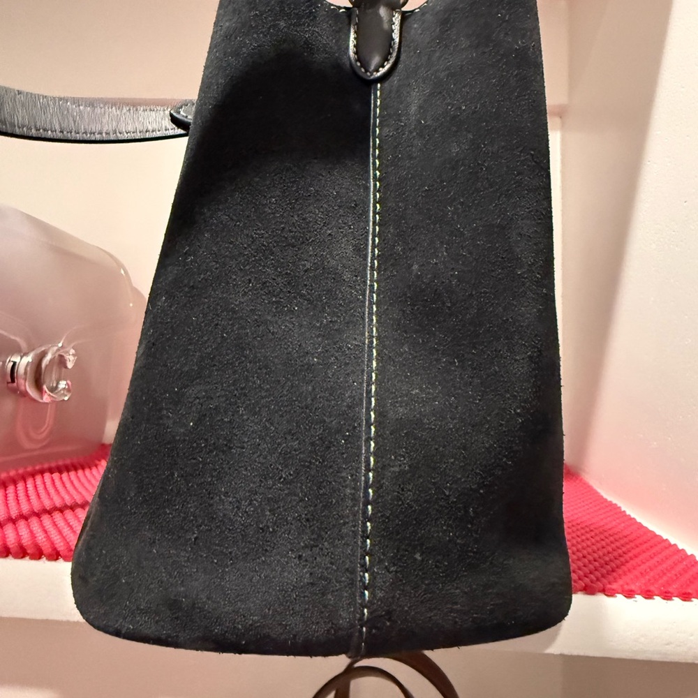 Coach Rowan black suede bucket bag - Picture 4 of 9